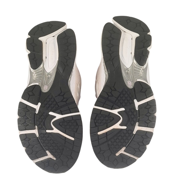 Size 2.5 - New Balance 2002R Pink Sand Kids PC2002SK Barbie Pink Rose - Picture 5 of 5